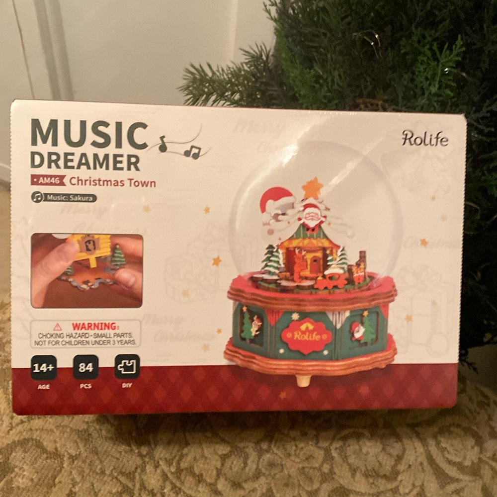 The Robotime Music Dreamer Christmas Town is a DIY 3D craft kit NEW
